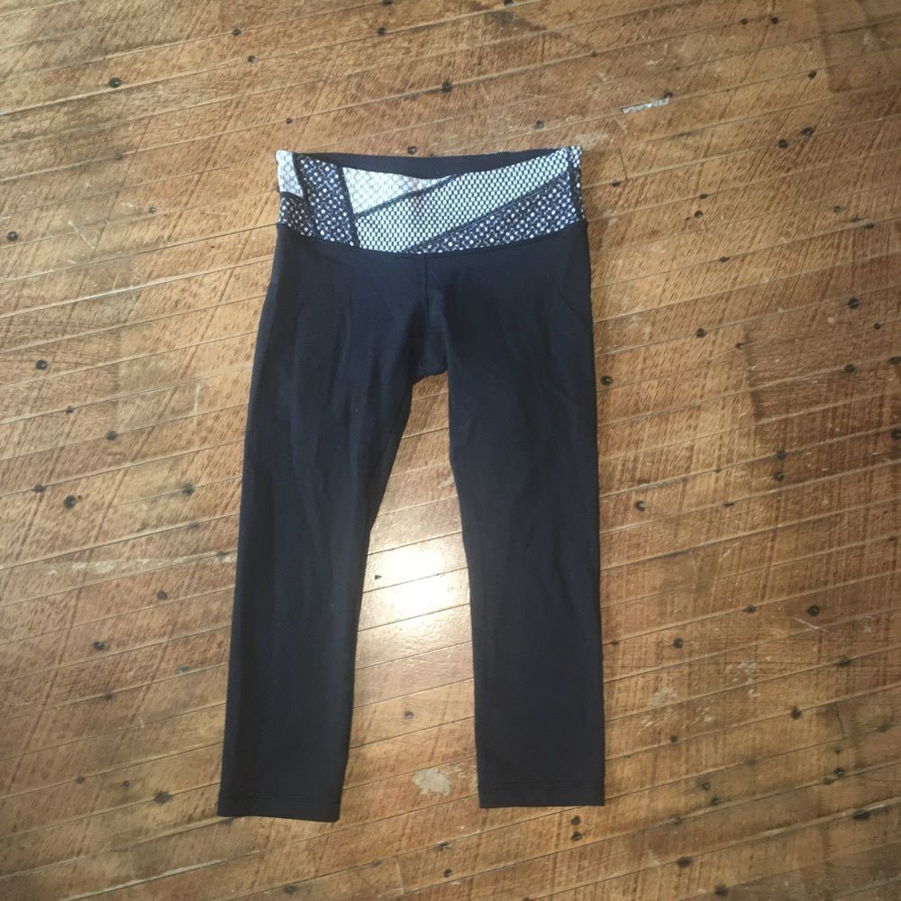 Lululemon geodesic waistband cropped leggings